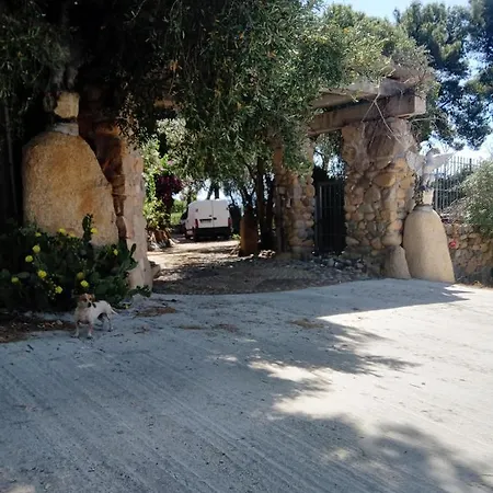 Villa Savoia Villa *